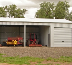 smallFarm Shed 3